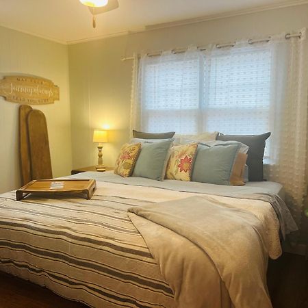 Mountain Lake Retreat - Hot Tub, Lake, Fire Pit, Wineries, Restaurant 哈珀斯费里 外观 照片